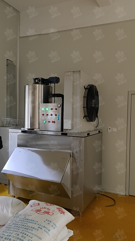 2吨片冰制冰机交付浙江嘉兴市嘉善县《香派食品有限公司》